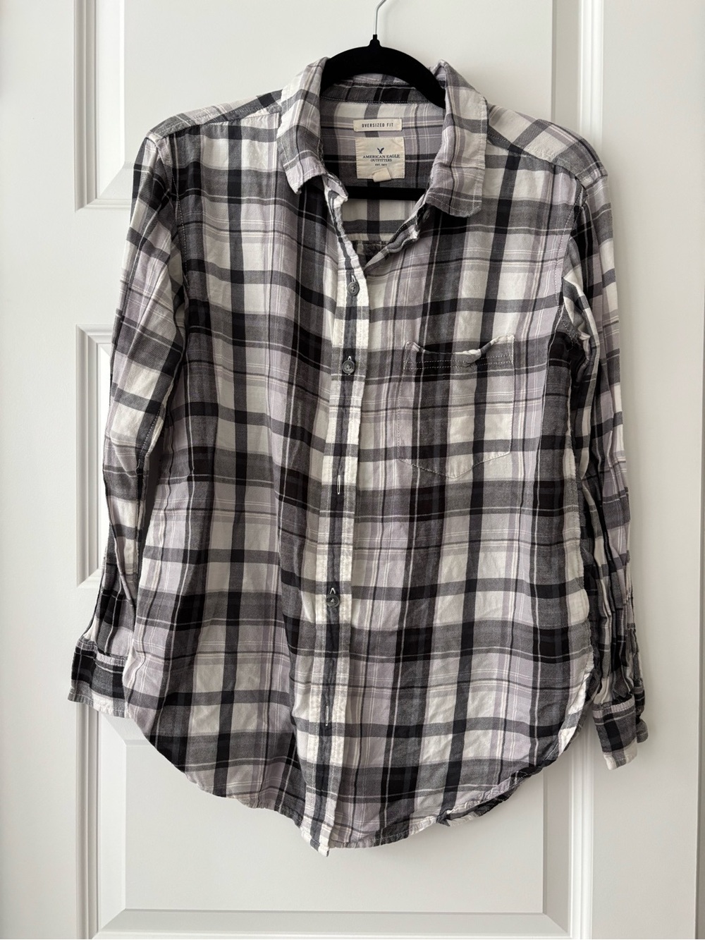 American Eagle Oversized Fit Plaid Button Down Shirt S